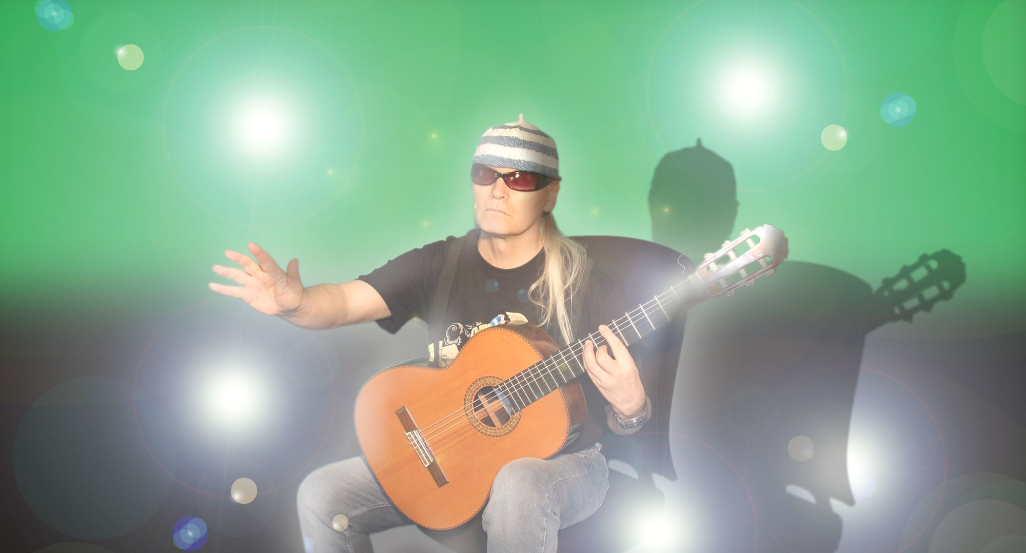 © White And Blue – Jean Vivace